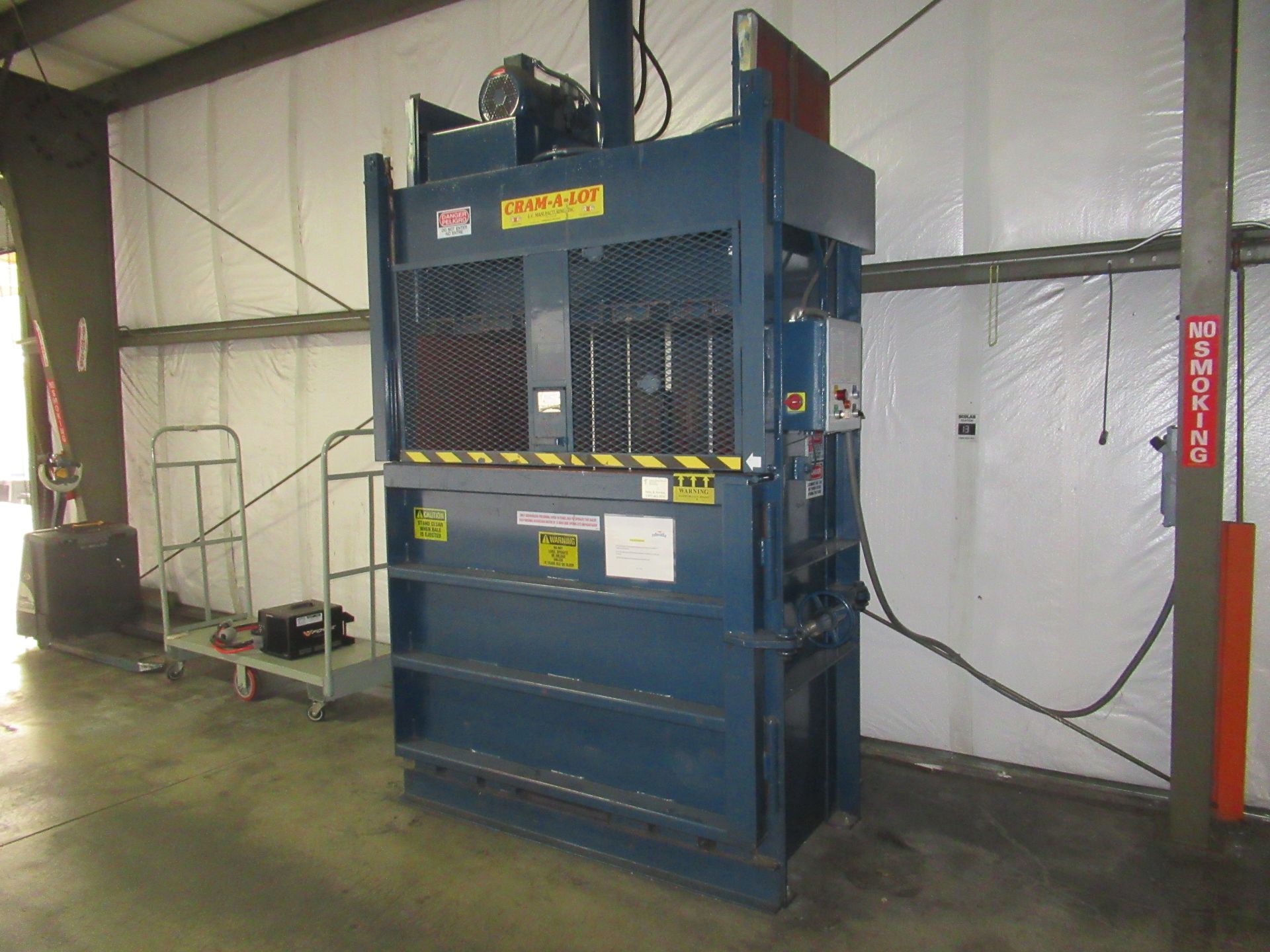 JB MFG Hydraulic Baler