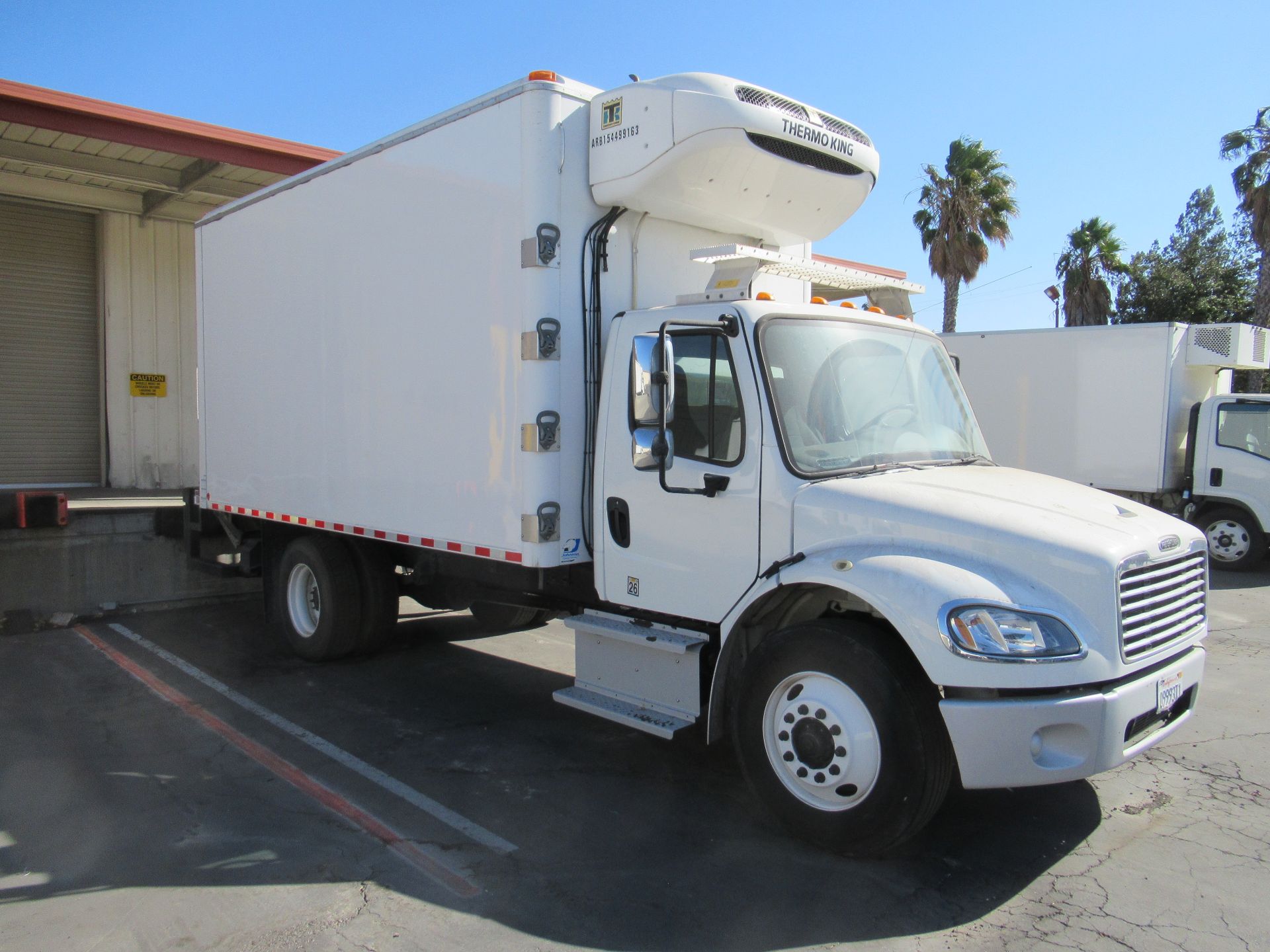 2015 Freightliner refrigerated truck - Image 2 of 9