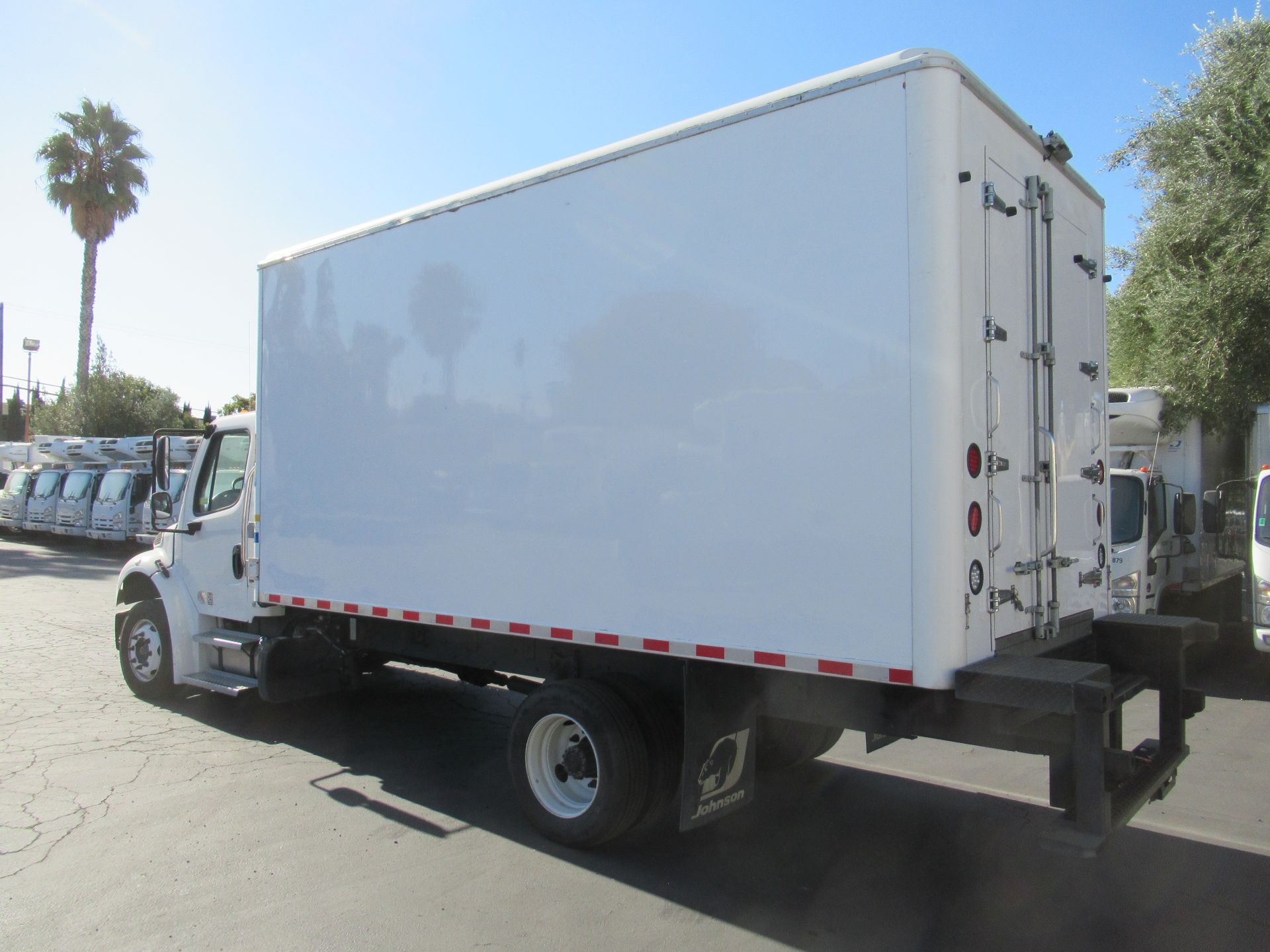 2016 Freightliner refrigerated truck - Image 4 of 11