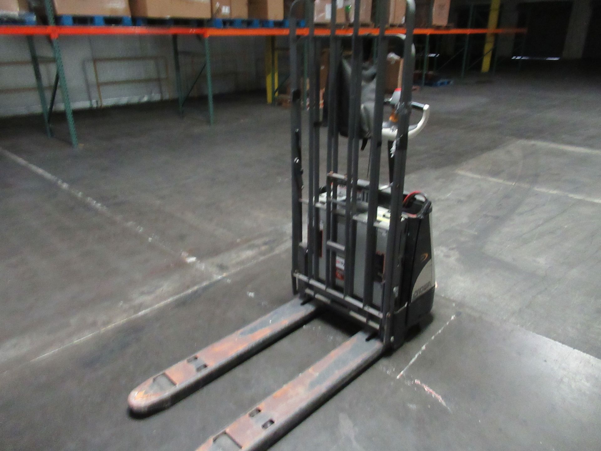 Crown Electric Pallet Mover - Image 3 of 4