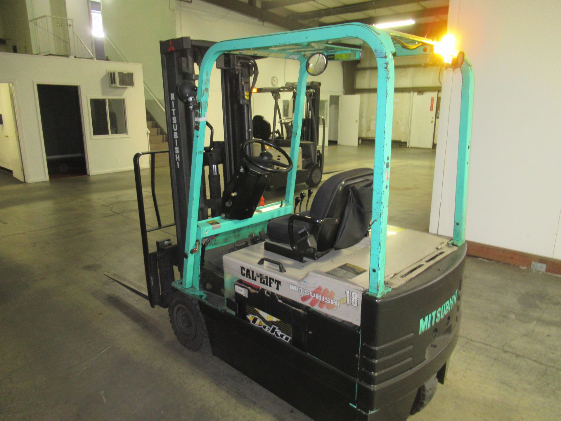 Mitsubishi Electric Forklift - Image 3 of 7