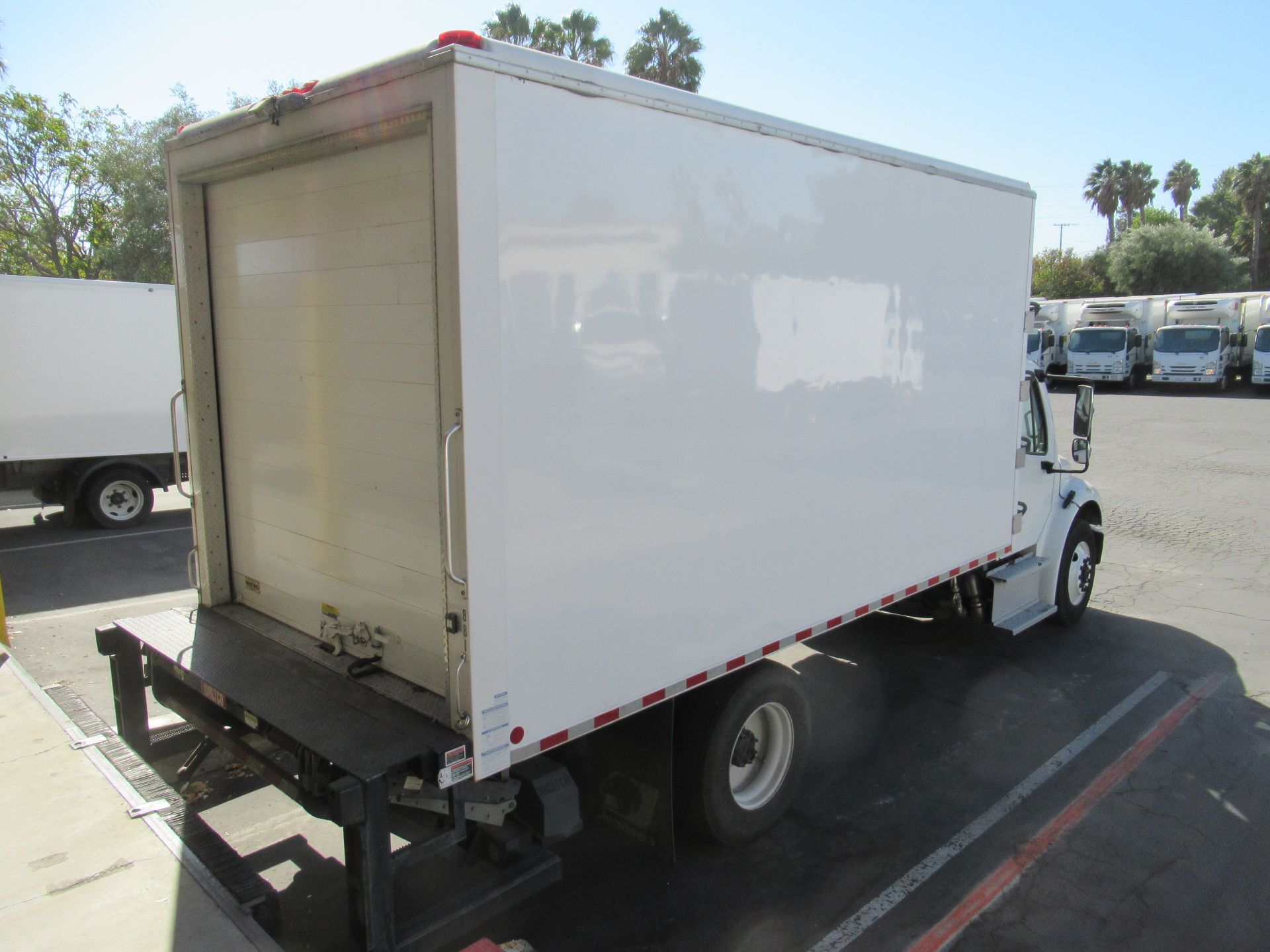 2015 Freightliner refrigerated truck - Image 4 of 9