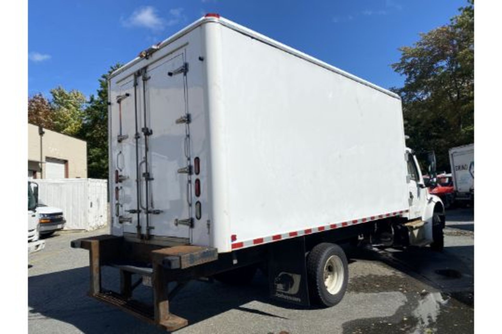 2015 Freightliner M2 16' refrigerated truck, 25500 GVW, 87584 Miles, VIN# 1FVACWDU7FHGN4748, with - Image 4 of 9