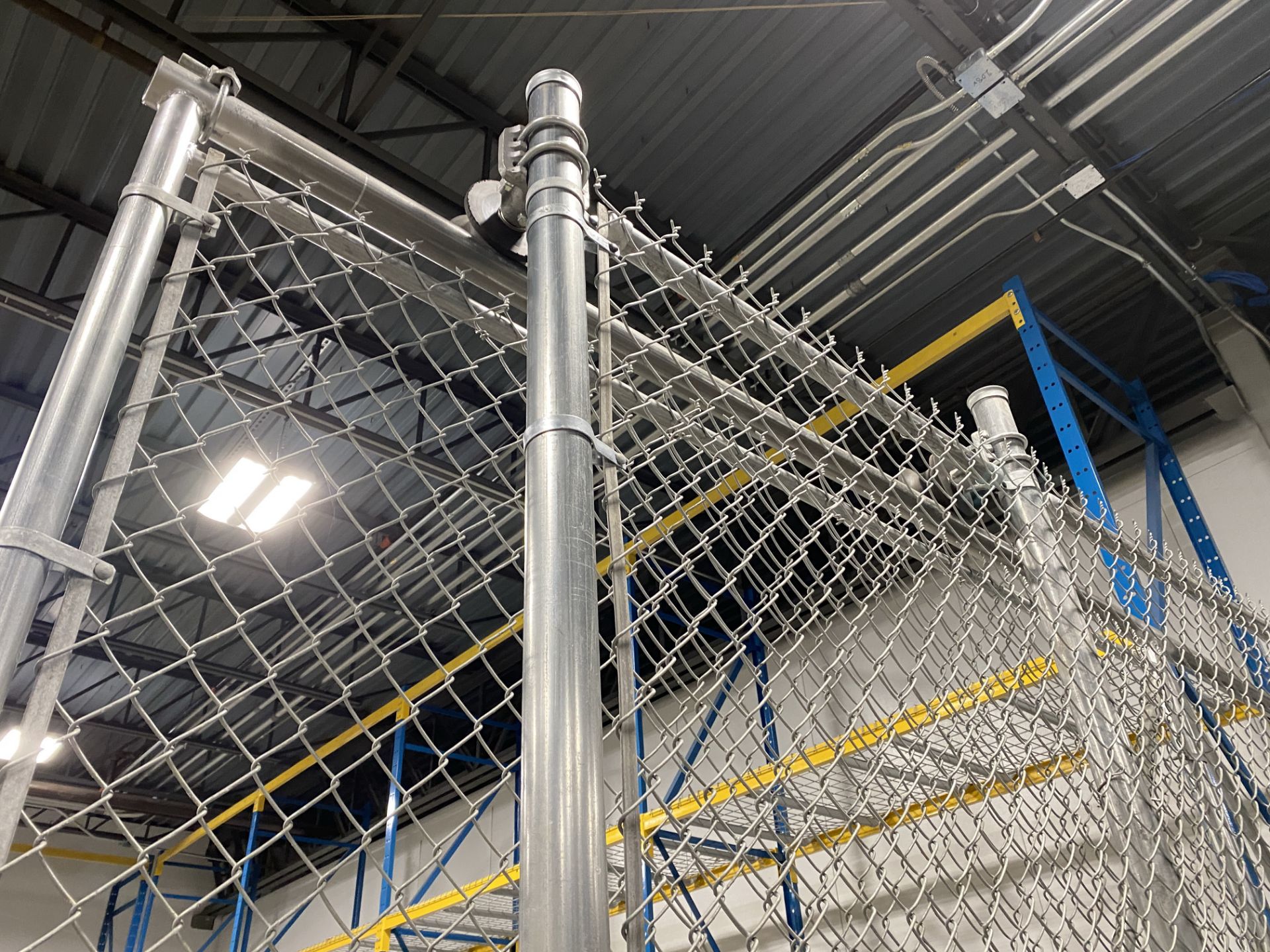 Lot of HD galvanized chain link safety/security cage including (5) 10' (l) X 10' (h) floor mounted - Image 5 of 6