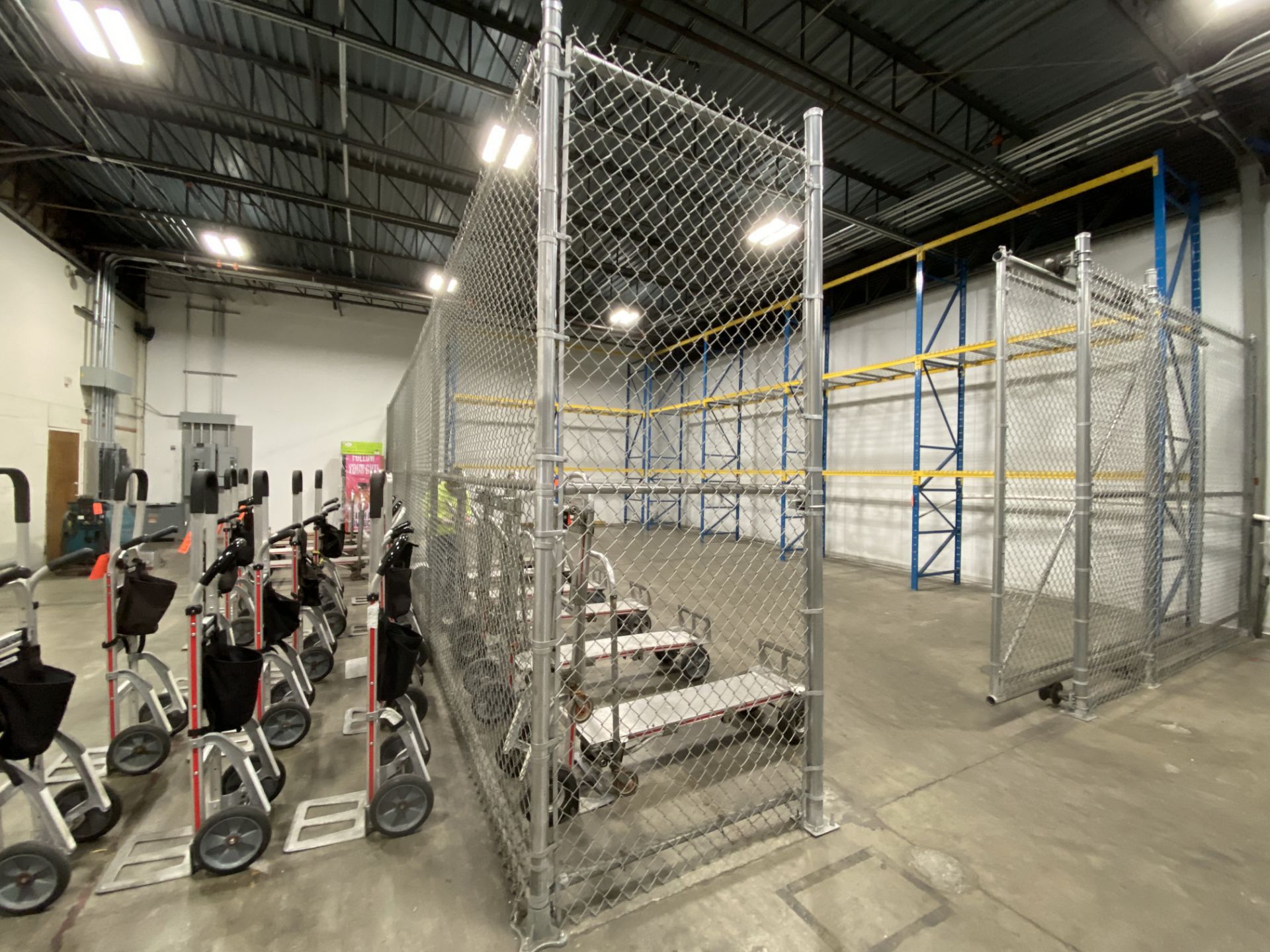 Lot of HD galvanized chain link safety/security cage including (5) 10' (l) X 10' (h) floor mounted - Image 3 of 6