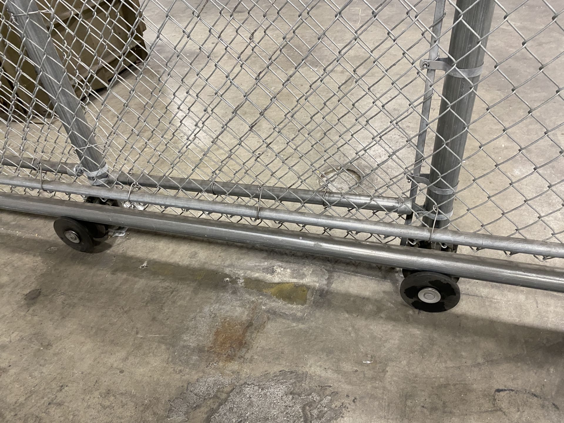 Lot of HD galvanized chain link safety/security cage including (5) 10' (l) X 10' (h) floor mounted - Image 4 of 6