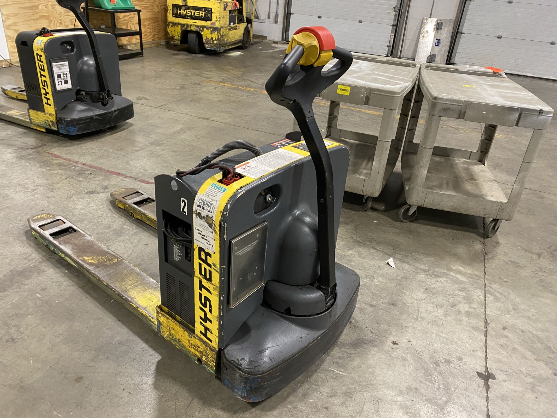 Hyster Mn. W40Z electric walk behind electric pallet jack, 4,000 lb. capacity with onboard charging