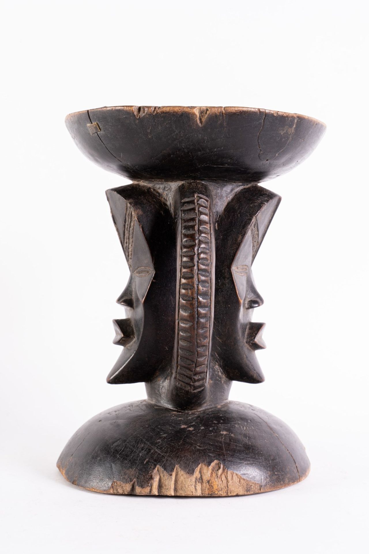 Arte africana Dan ritual stool Liberia.