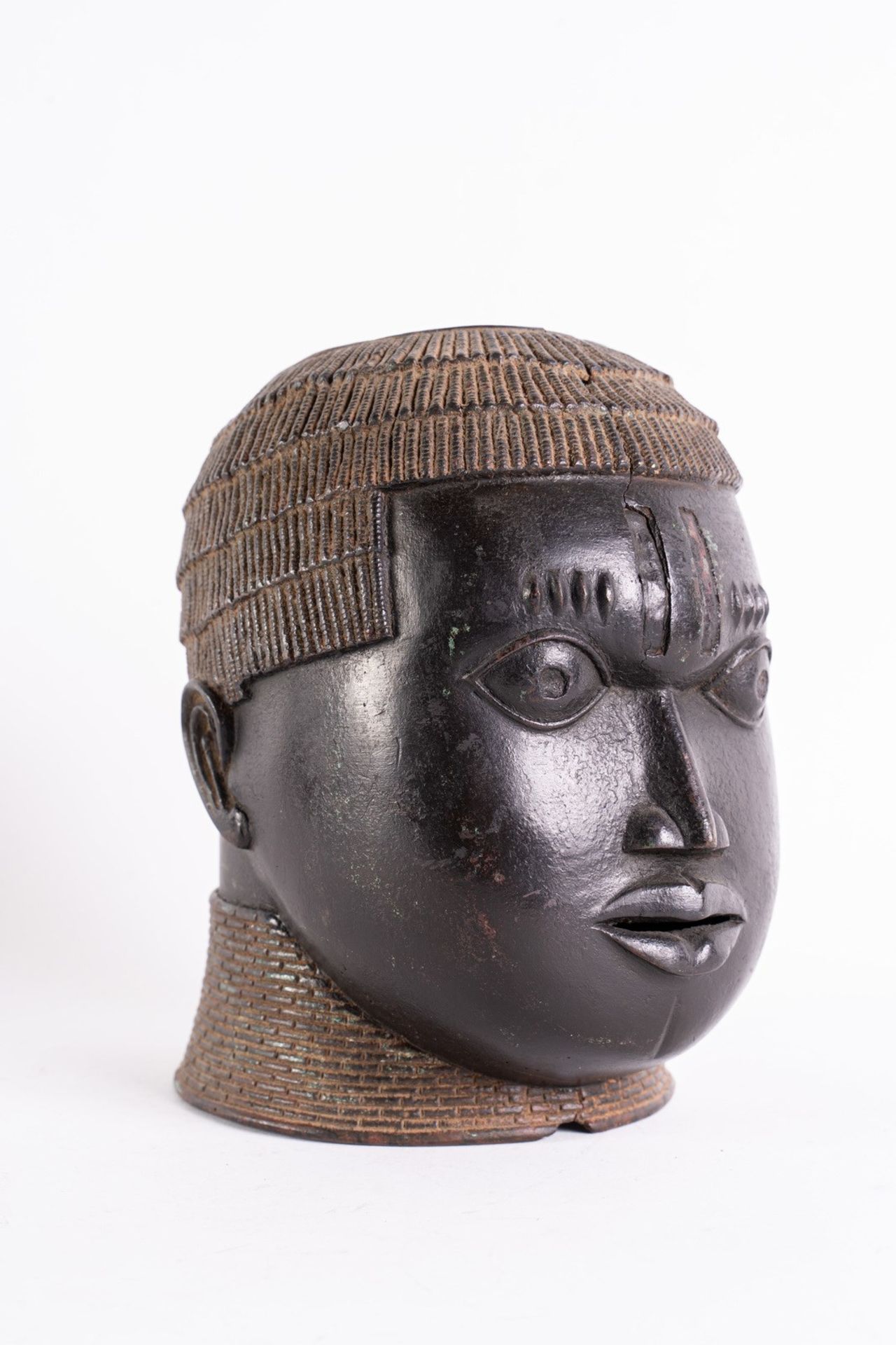 Arte africana Oba head, BeninNigeria. - Bild 2 aus 4