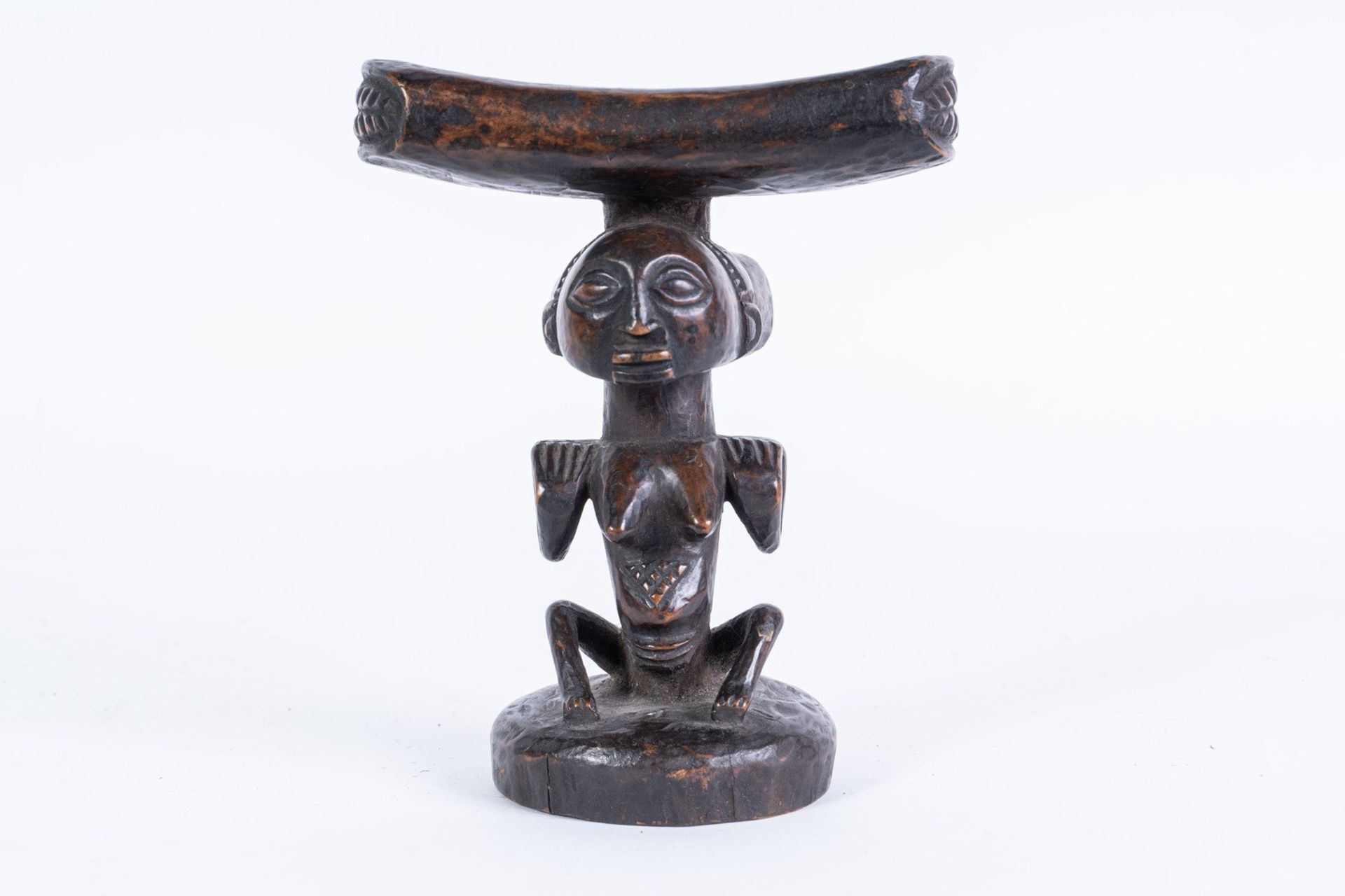 Arte africana Anthropomorphic headrest, LubaD.R. Congo.