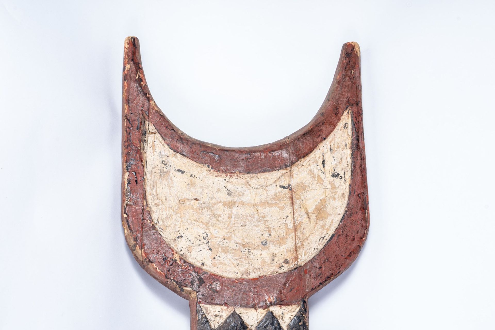 Arte africana Nwantantay â€œplankâ€ mask, Bwa or Wimiana Burkina Faso. - Bild 3 aus 4