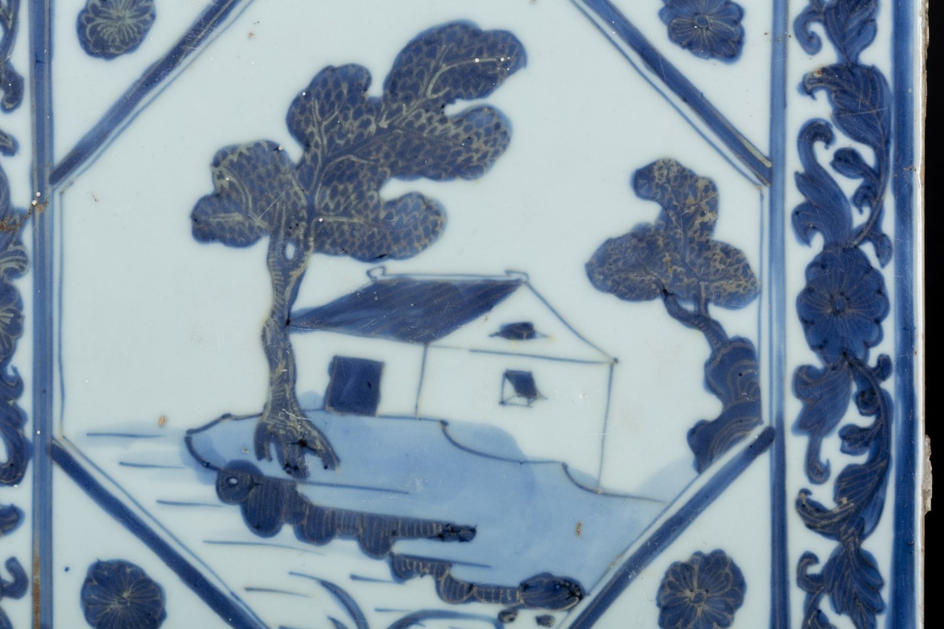 Arte Islamica Eight blue and white Chinese tiles. - Bild 3 aus 4