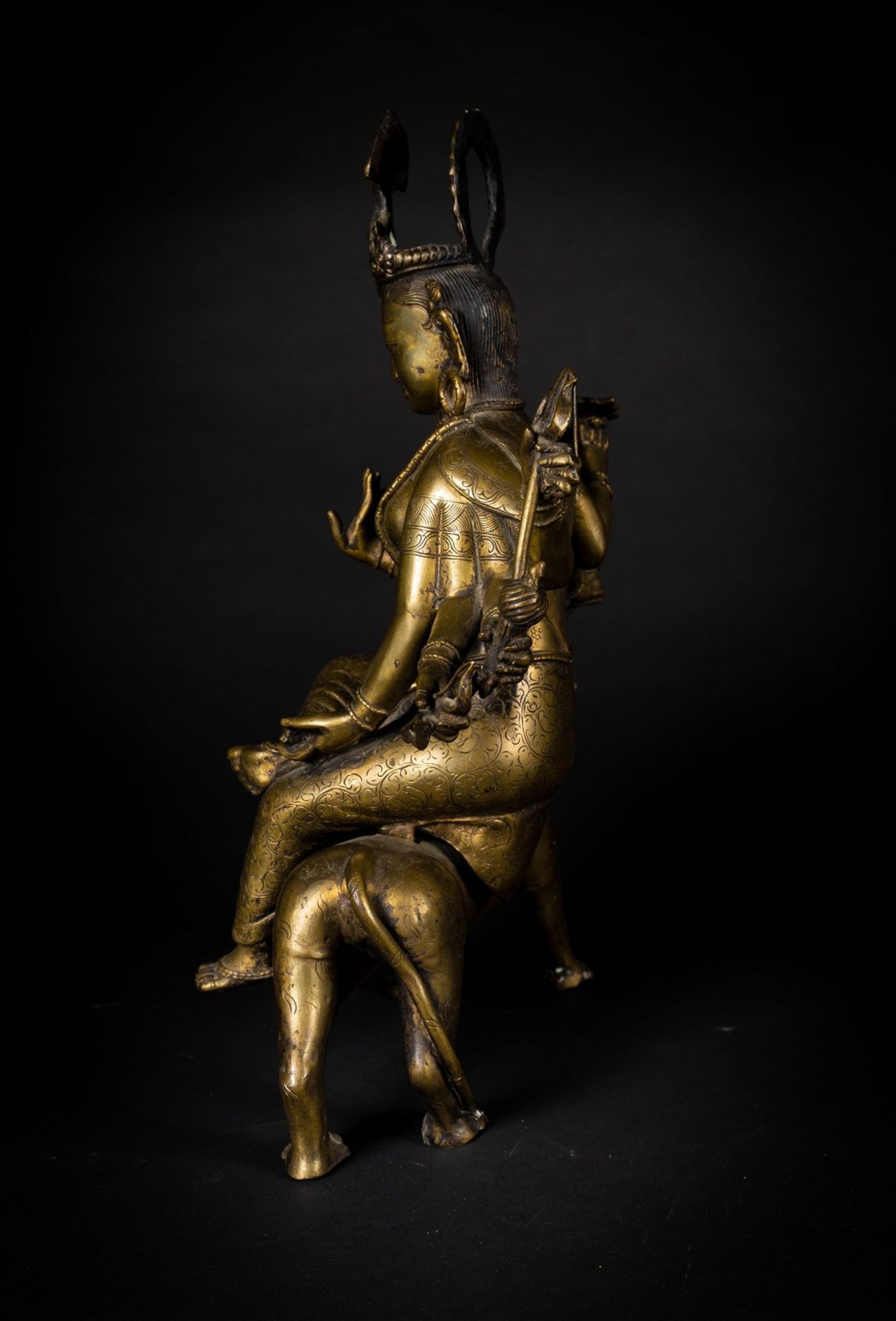 Arte Indiana A bronze figure of DurgaIndia, 19th century. - Bild 5 aus 6