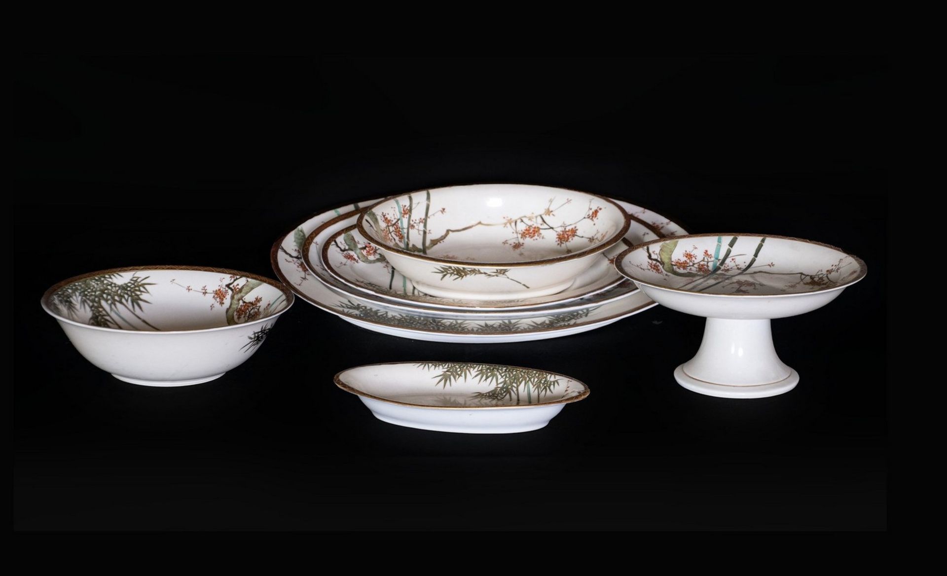 ARTE GIAPPONESE A group of white porcelain tableware Japan, 19th century . - Bild 8 aus 8