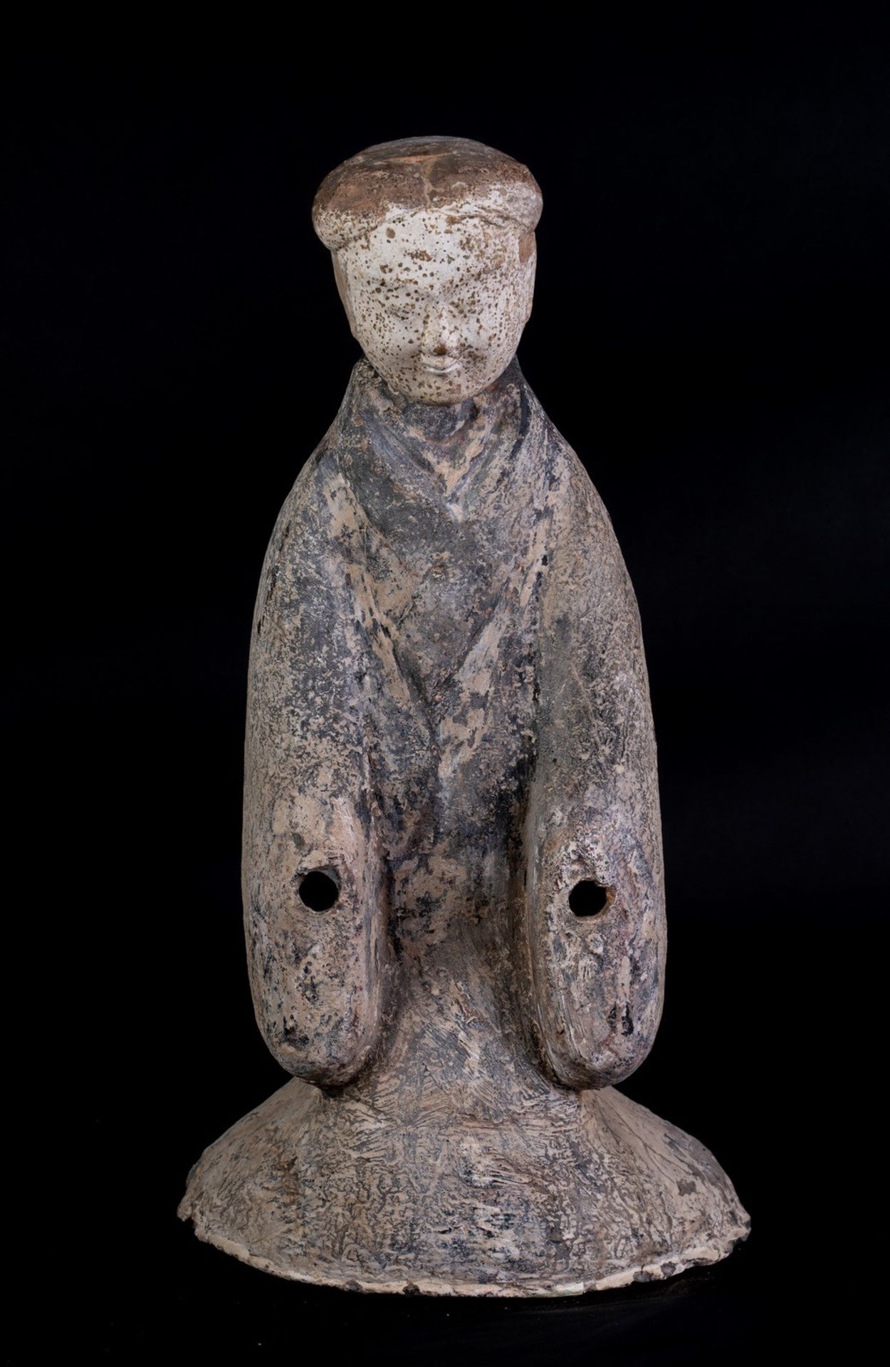 Arte Cinese An earthenware burial figure of a lady China, Han dynasty, 200 b.C. - 200 AD.