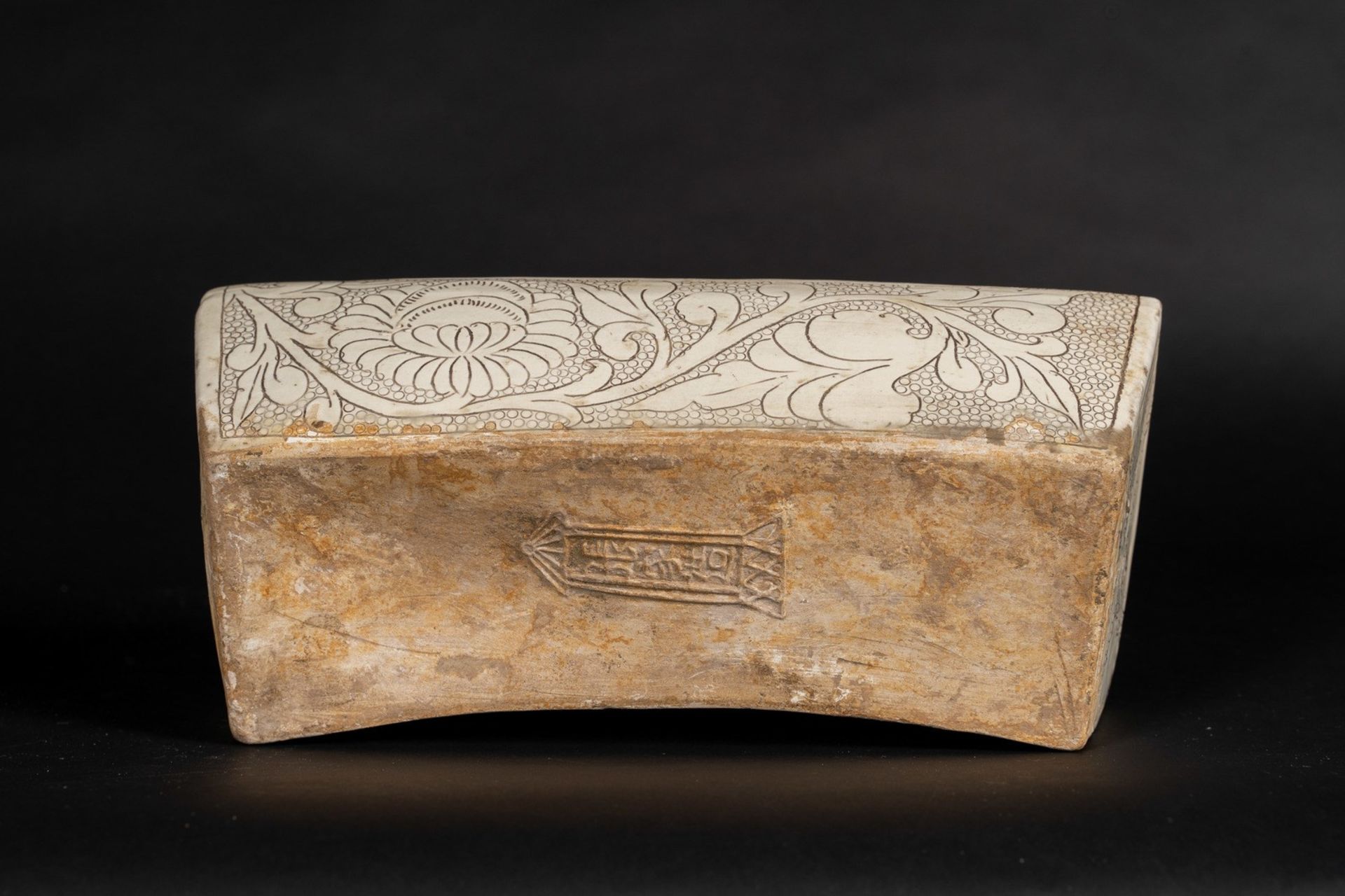 Arte Cinese A Cizhou headrest with hareChina, Yuan / Ming, 13th/16th century. - Bild 5 aus 5