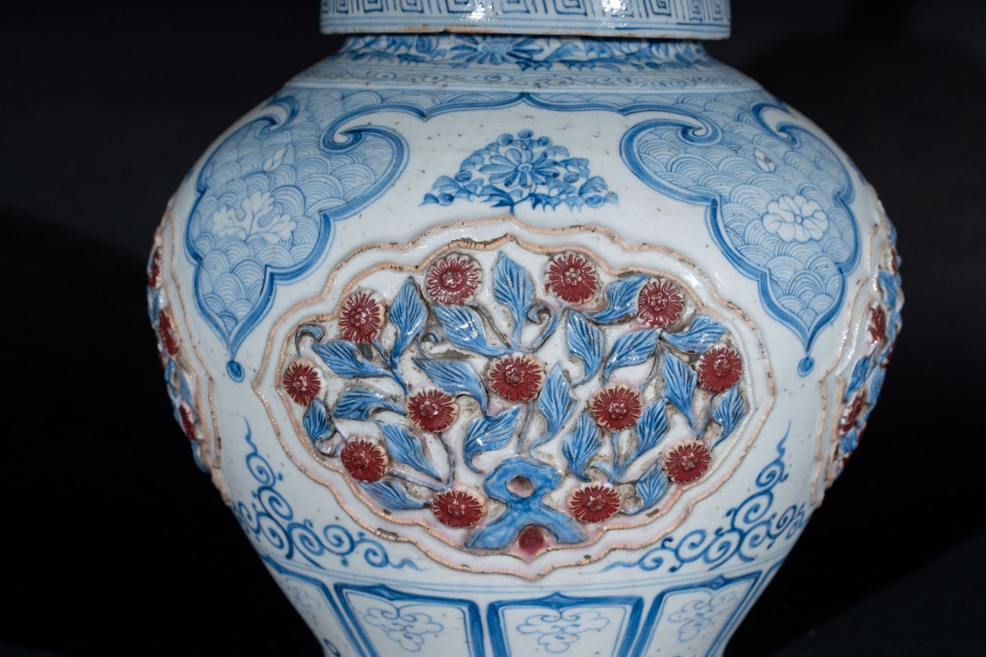 Arte Cinese A large jar with coverChina, Qing, 19th century. - Bild 2 aus 6
