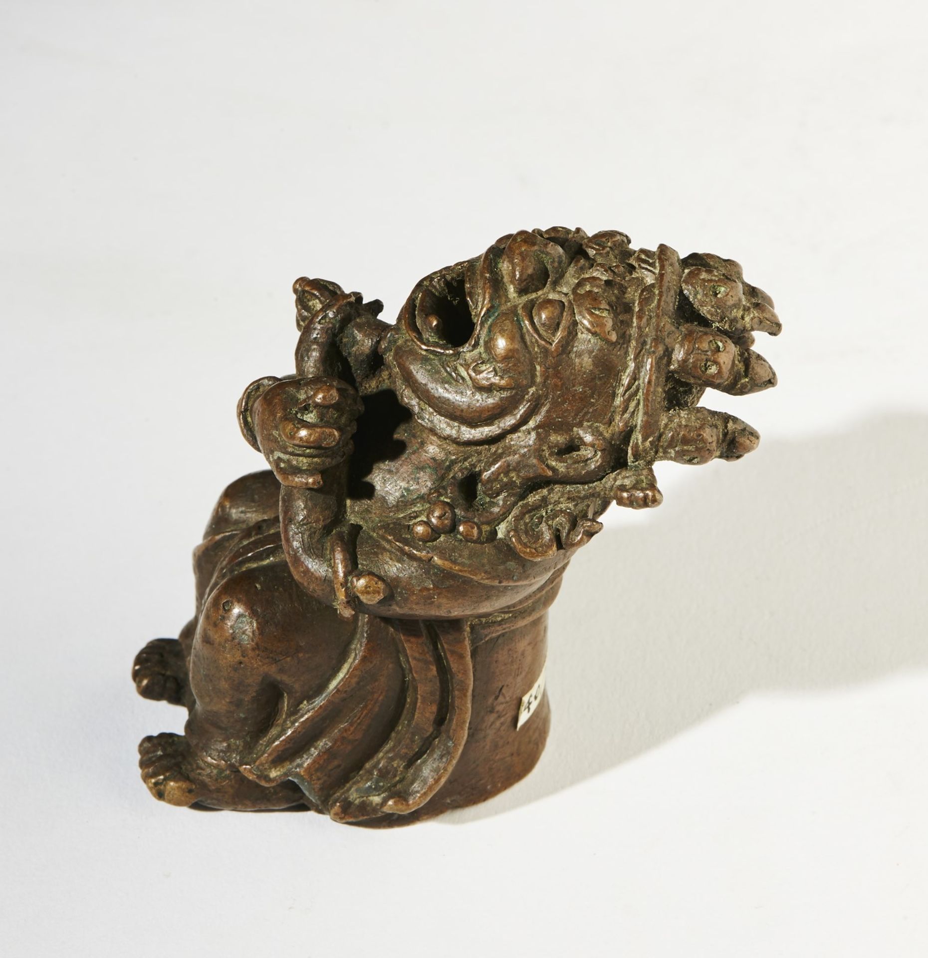 Arte Himalayana A bronze figure of VajradakaTibet, 17th-18th century . - Bild 3 aus 4