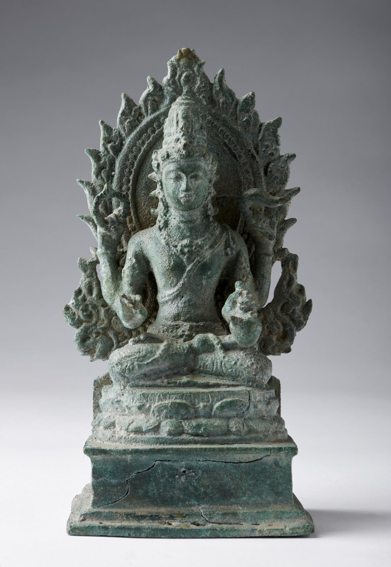 Arte Sud-Est Asiatico A bronze figure of Lord Shiva Indonesia, 10th century .