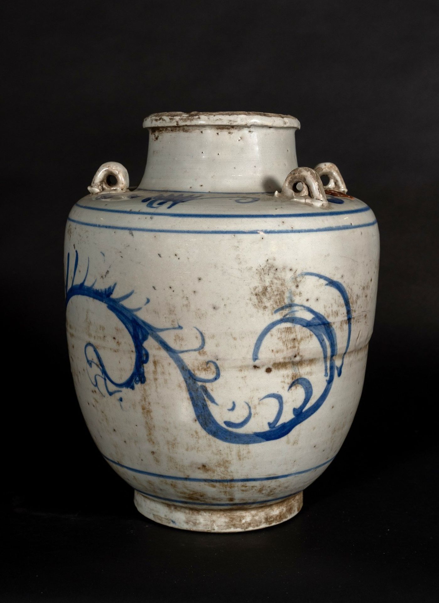 Arte Cinese A white porcelain jar with spoutChina, Qing dynasty, 18th century. - Bild 3 aus 4