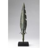 Arte Indiana A bronze harpoon India, Uttar Pradesh, 14th century b.C. ca. .