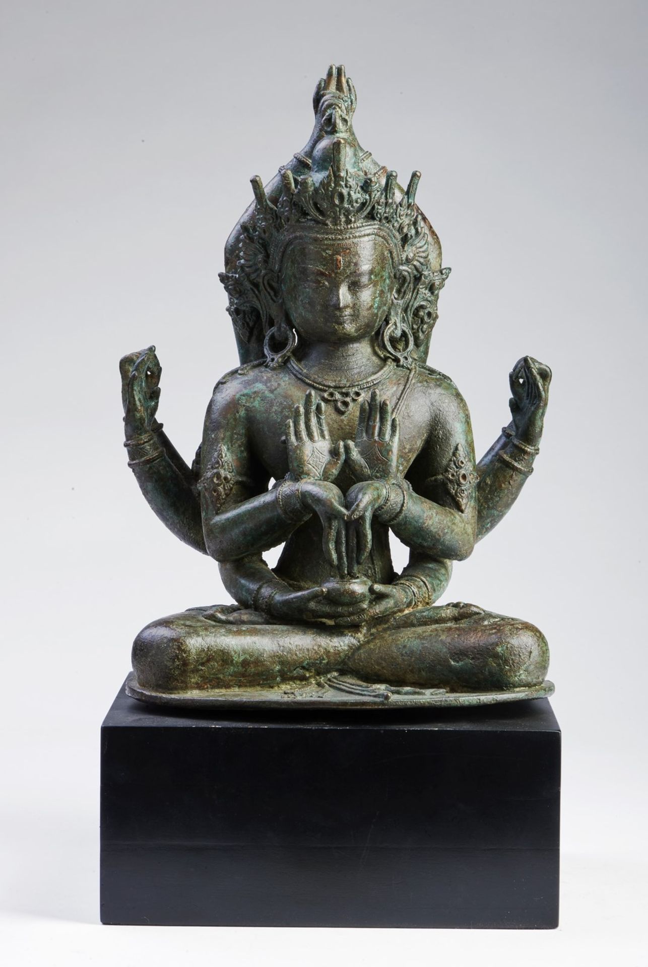 Arte Himalayana A rare large bronze figure of Manjushri NamasangitiNepal, 16th-17th century .