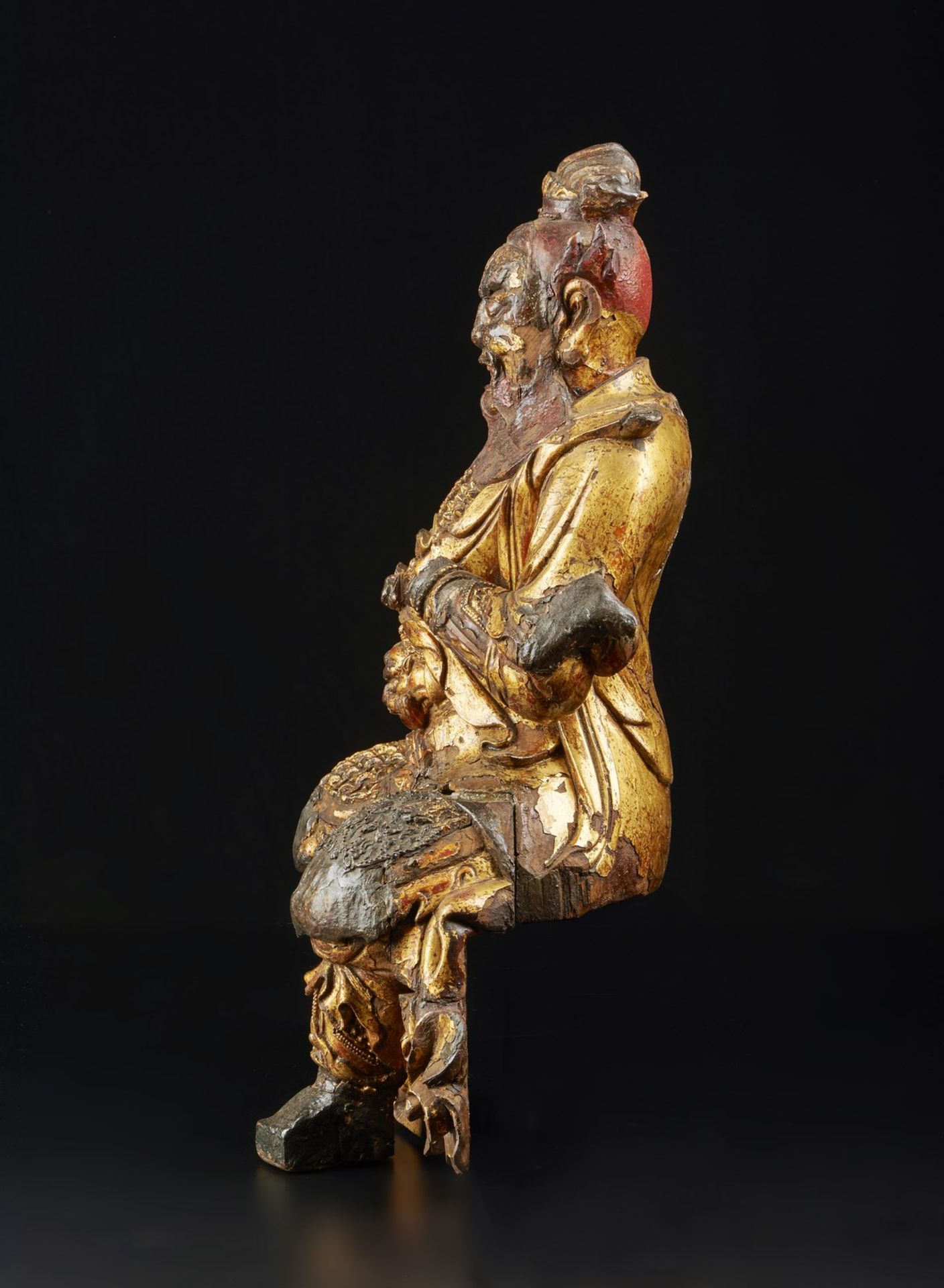 Arte Cinese A lacquered wood figure of Lokapala China, Ming dynasty, Transitional period, 17th cent - Bild 3 aus 5