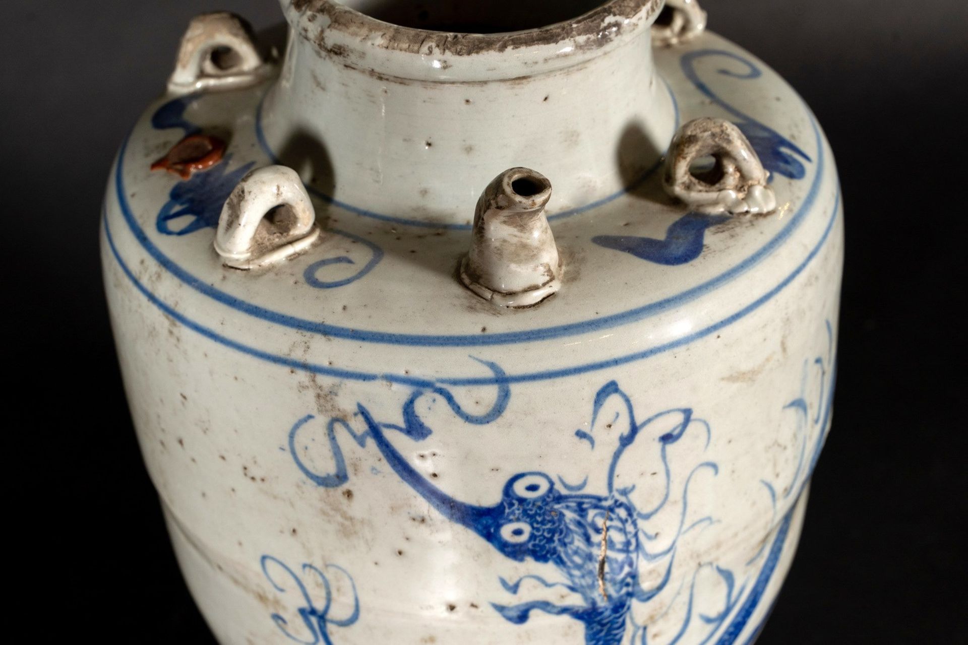 Arte Cinese A white porcelain jar with spoutChina, Qing dynasty, 18th century. - Bild 2 aus 4