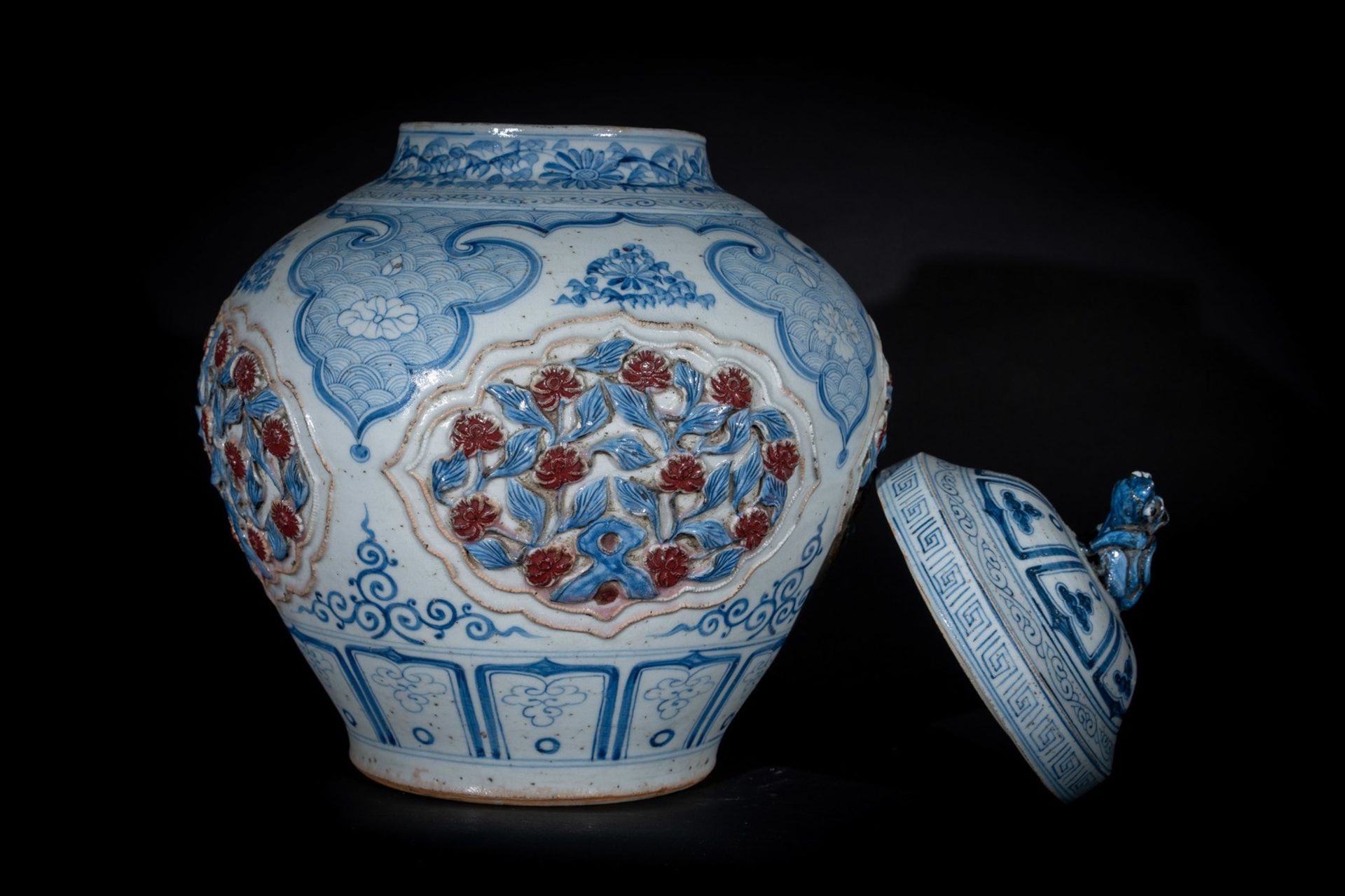 Arte Cinese A large jar with coverChina, Qing, 19th century. - Image 4 of 6