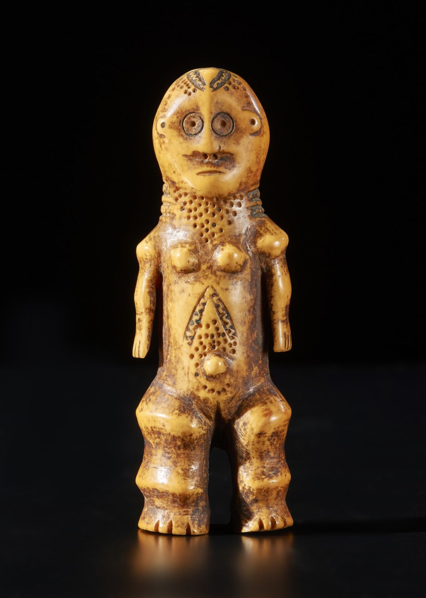 Arte africana Standing figure, Lega D.R. Congo .