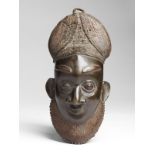 Arte africana Bronze mask, Bamum (?)Cameroon.