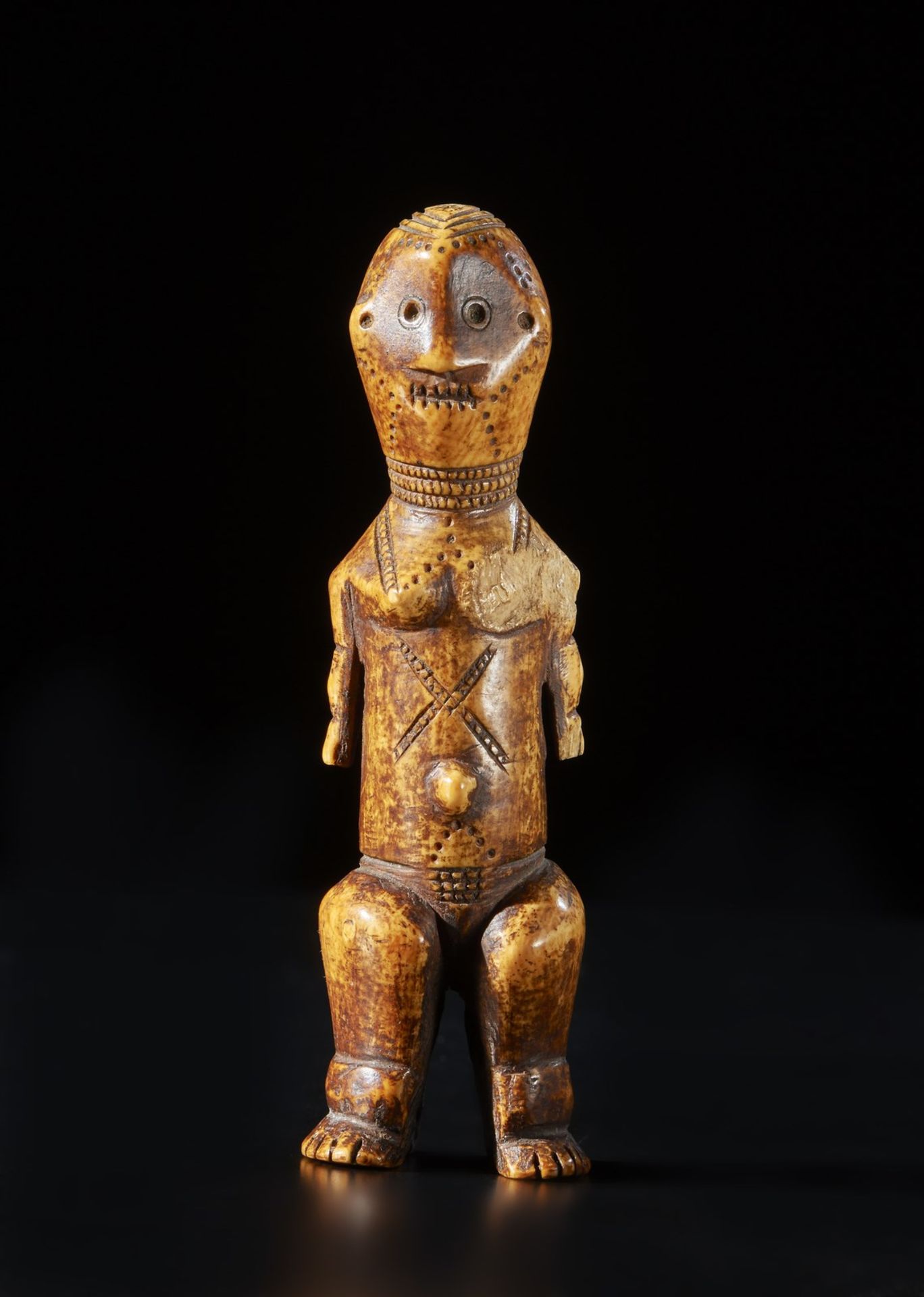 Arte africana Standing figure, LegaD.R. Congo.