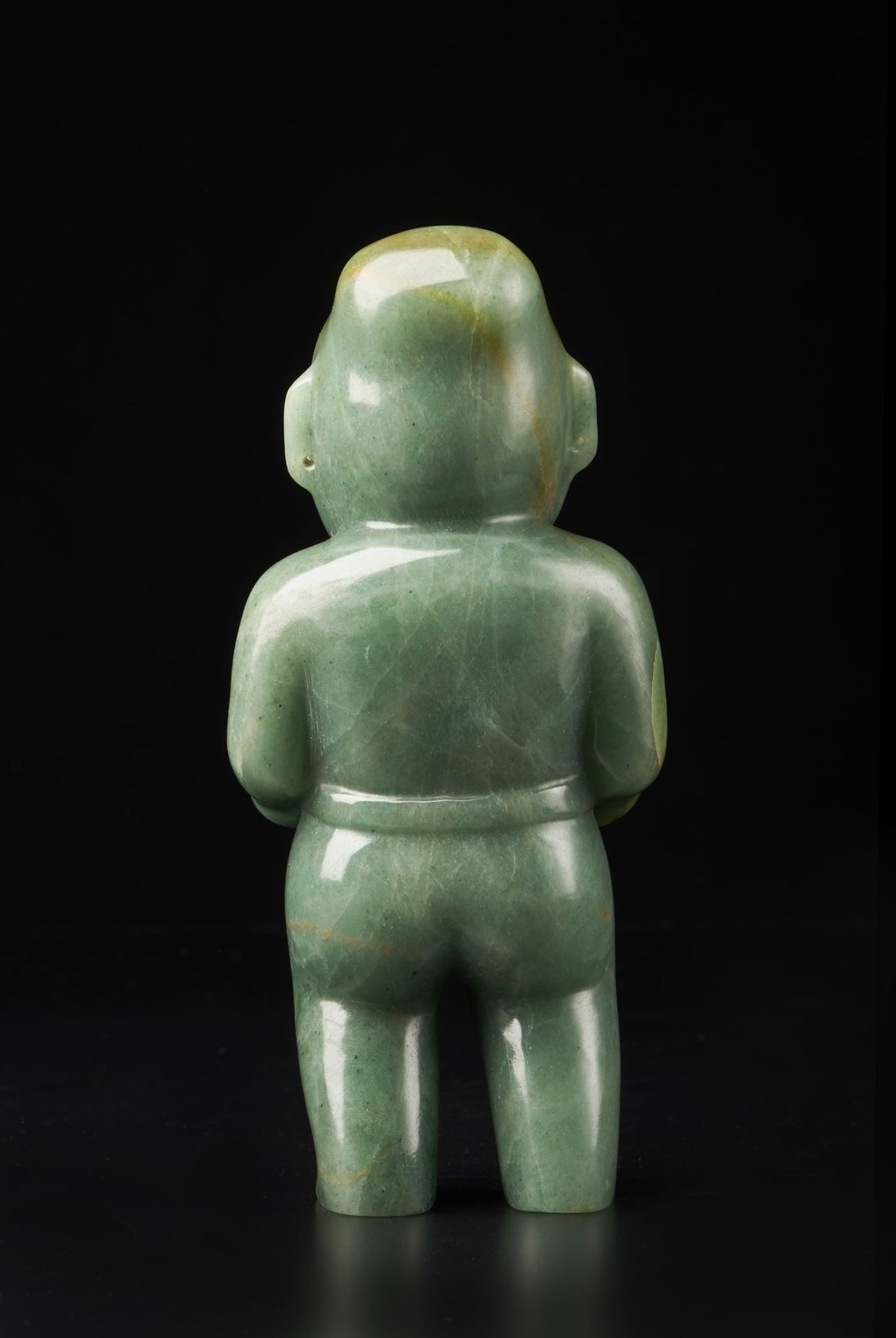 . A jade figure of a standing man Mexico, 19th century . - Bild 4 aus 5