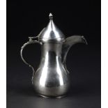 Arte Islamica A French silver ewer for the Turkish market Europe, 19th century .