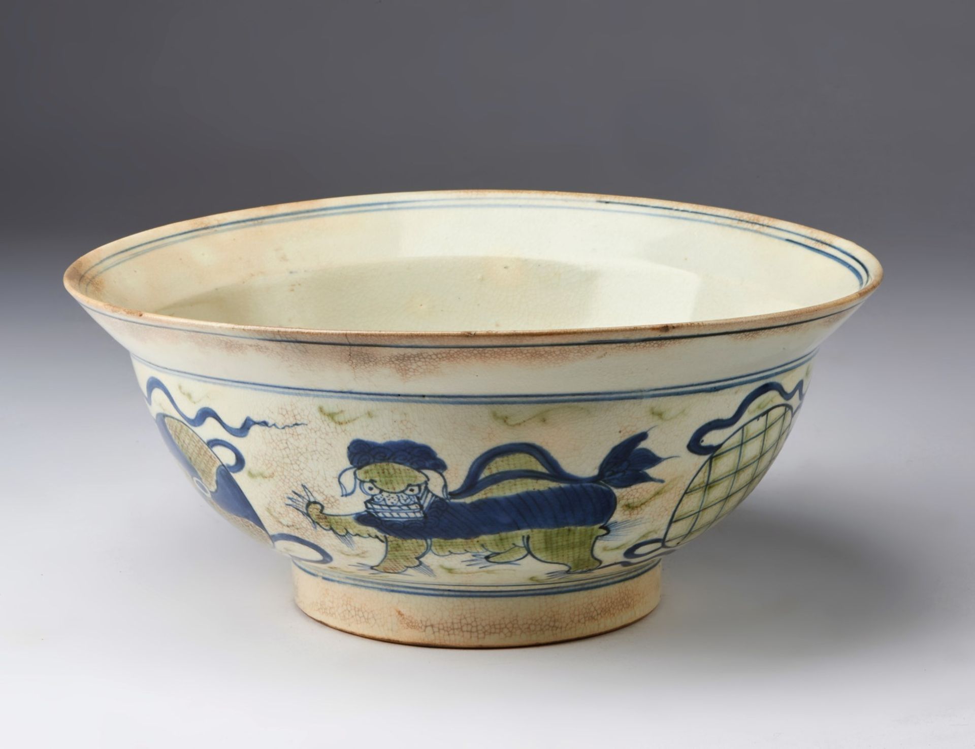 Arte Islamica A Ming Chinese style pottery bowl Possibly Safavid Iran, 17th century .