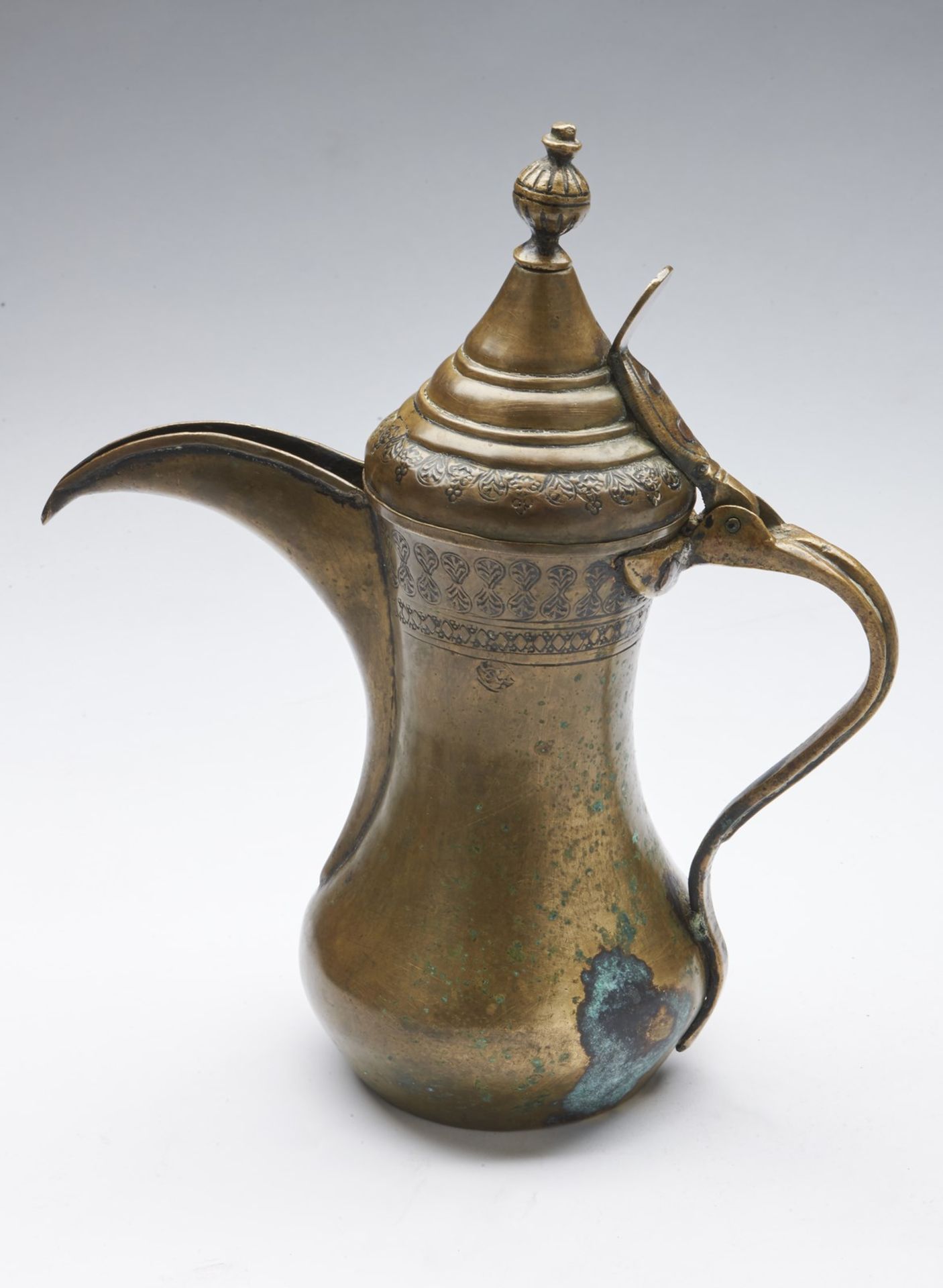 Arte Islamica Three metal jugs Afghanistan or Kashmir, late 19th - early 20th century . - Bild 7 aus 8