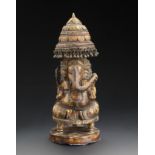 Arte Indiana An ivory chess pawn depicting Ganesh India, 1920 ca.