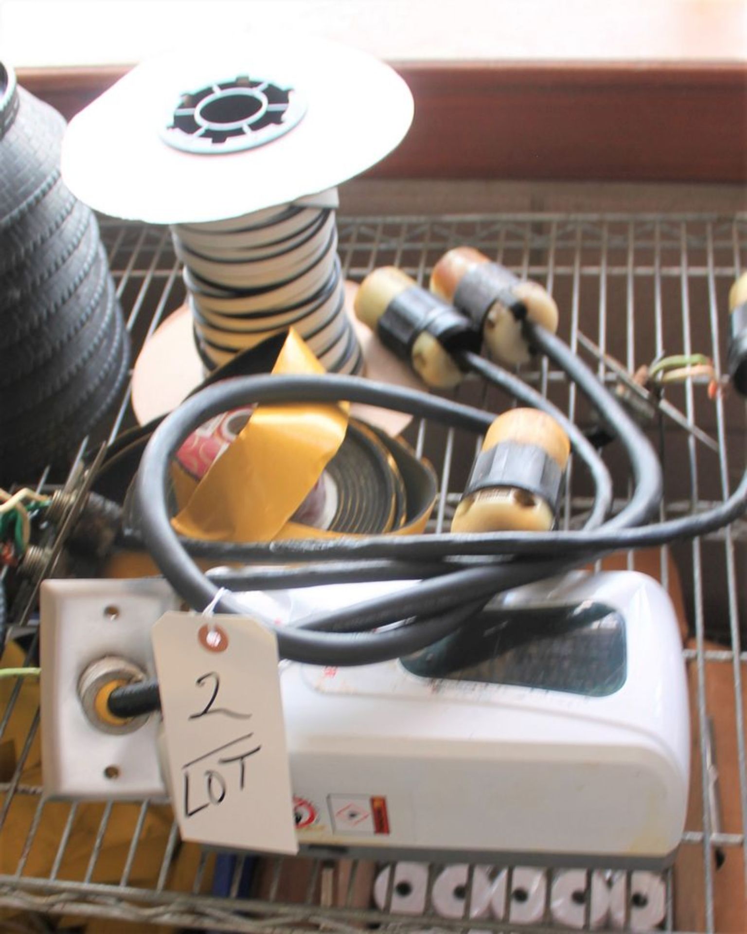 LOT OF CABLES & DISPENSERS