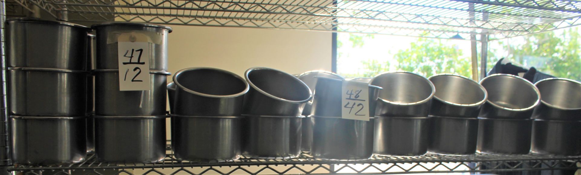 SS ROUND BINS W/LIDS