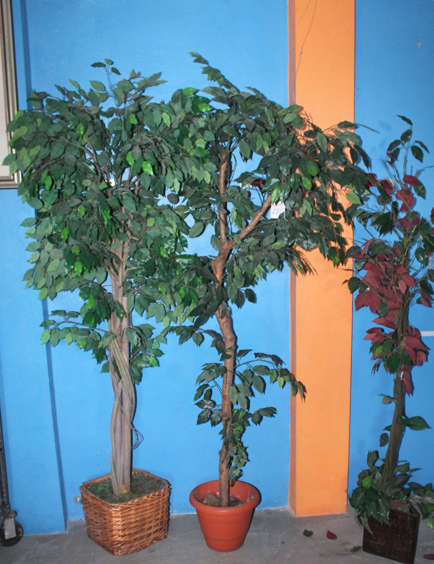 ARTIFICIAL PLANTS