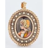 18K Yellow Gold Enameled Portrait Pendant