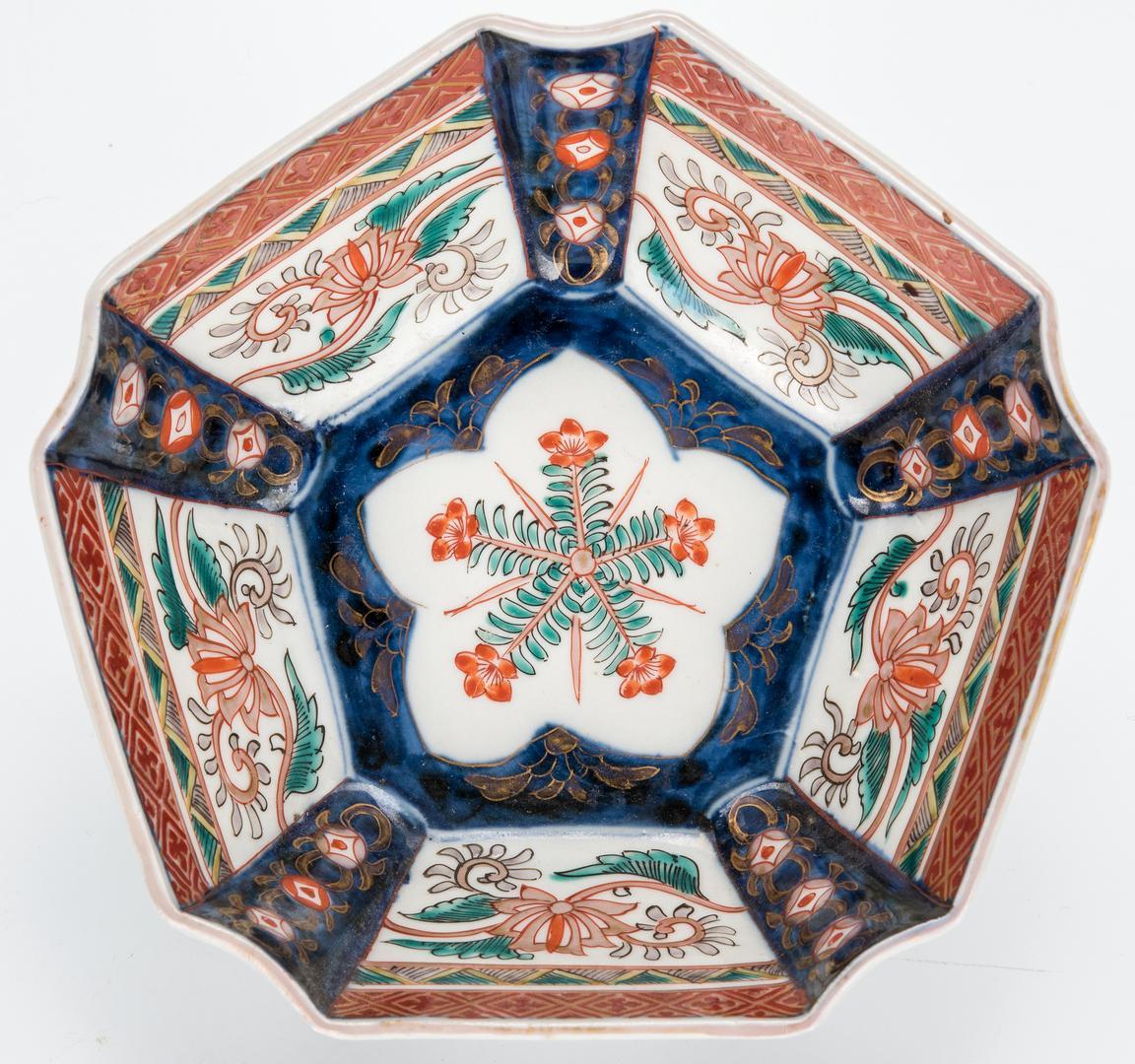 6 Japanese Porcelain Items, incl. Imari Charger - Image 15 of 23