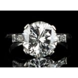 Plat. Ring, 4.85 CTW Round Diamond, GIA (SI1, F)