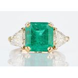 Ladies 18K YG, Emerald & Diamond Ring