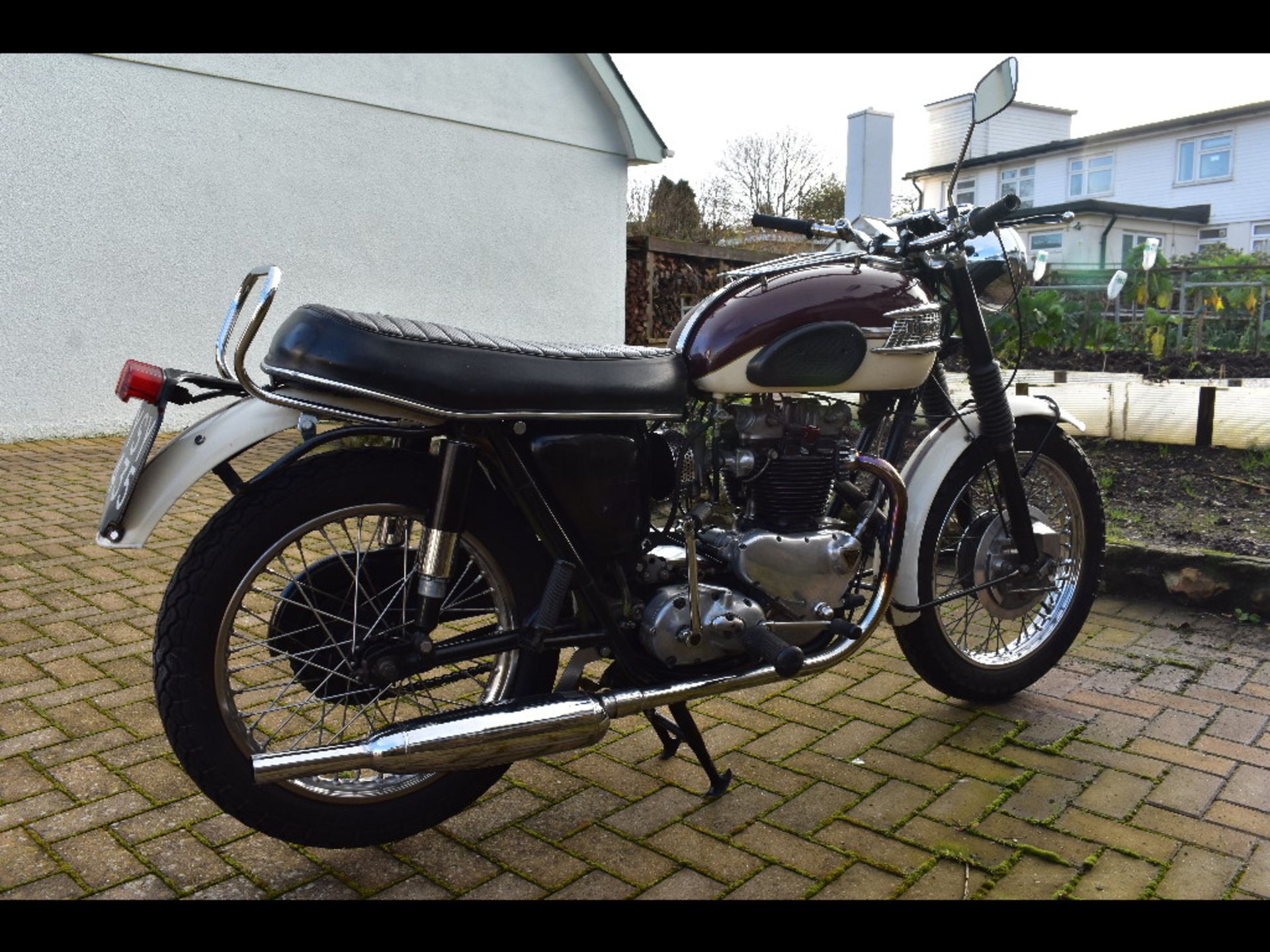 A 1960 Triumph Thunderbird, registration number YSY 435, frame number 6TD3747, engine number 6T3747. - Image 4 of 6