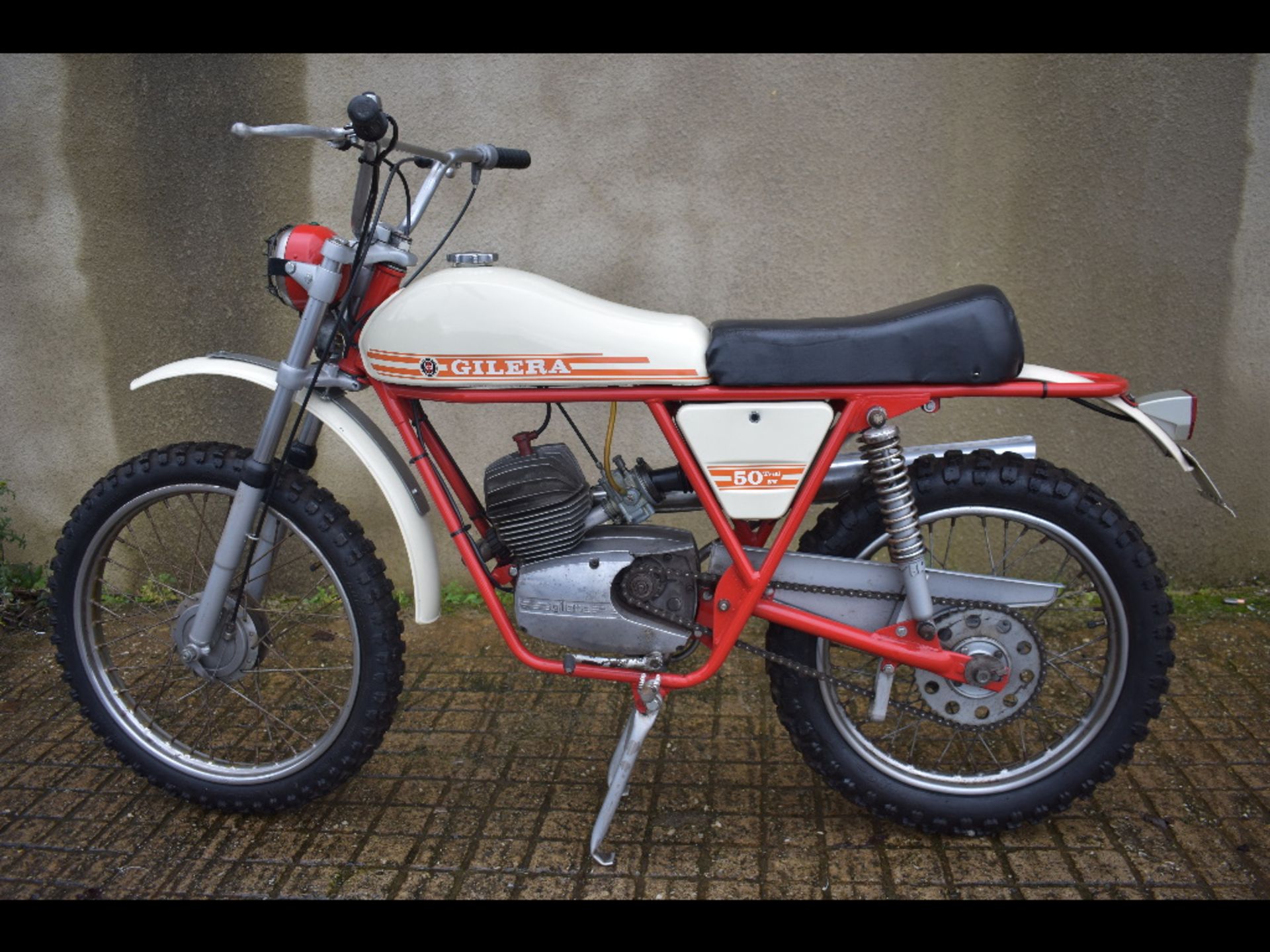 A 1971 Gilera 50 5V Trial, unregistered, frame number 010/5573, engine number 8999 OM. Good original - Image 12 of 17