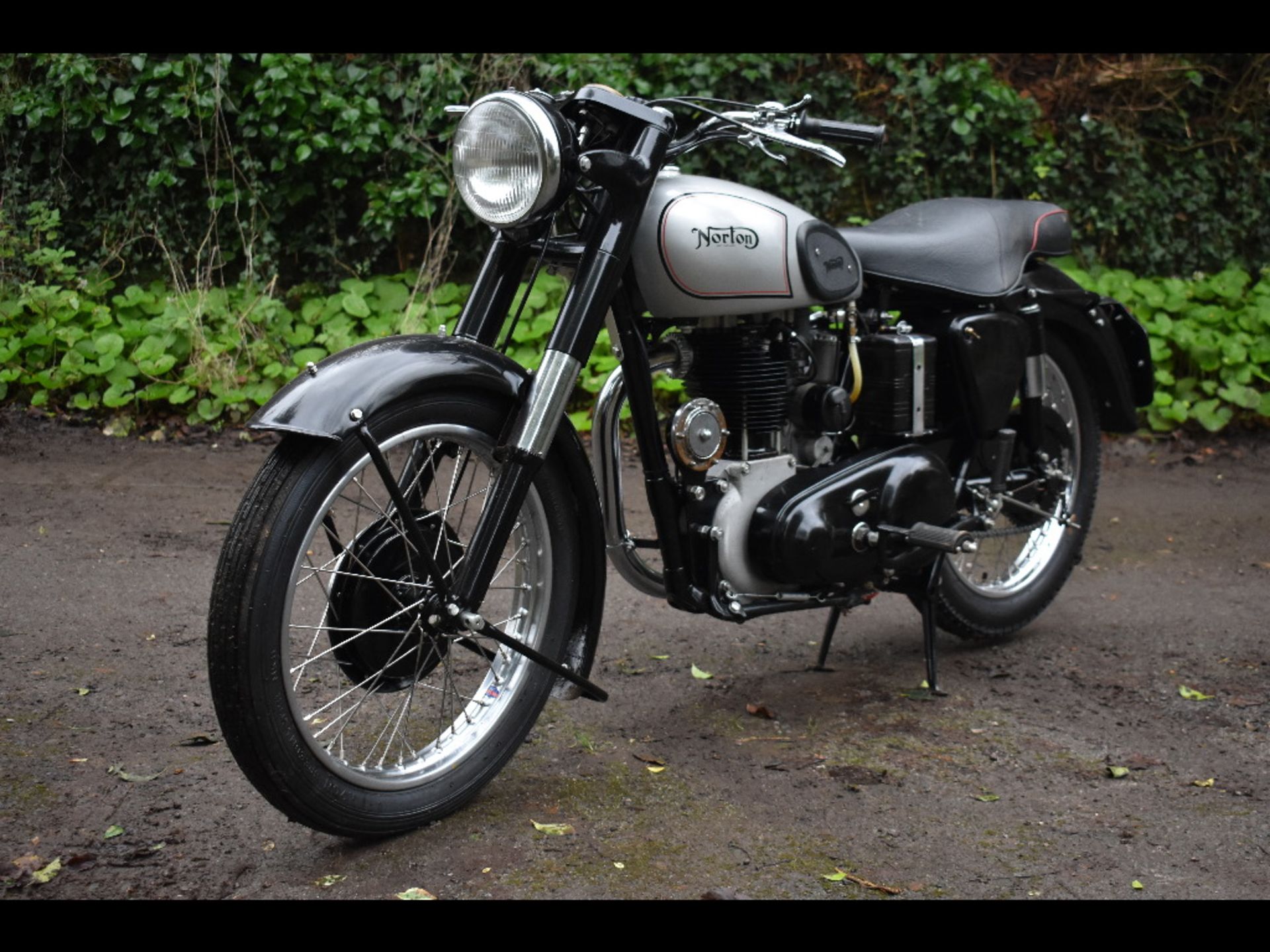 A 1954 Norton ES2, registration number PGF 807, engine number 52901 79X100 J4. From a private - Image 5 of 8