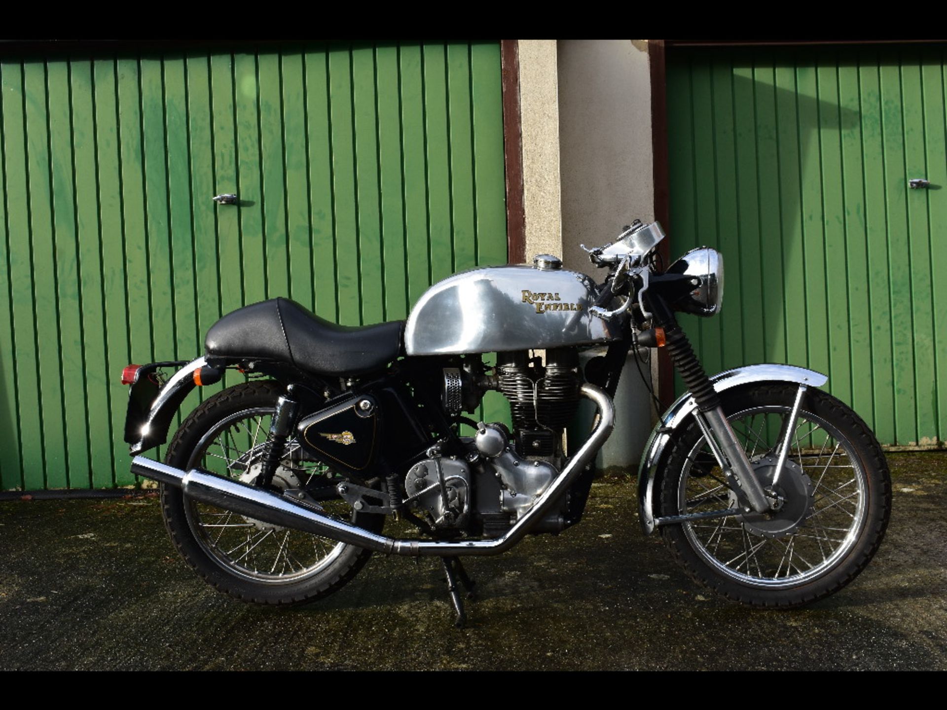 A 2005 Royal Enfield Bullet 500 Café Racer, registration number KE05 MTO, frame number - Image 4 of 6