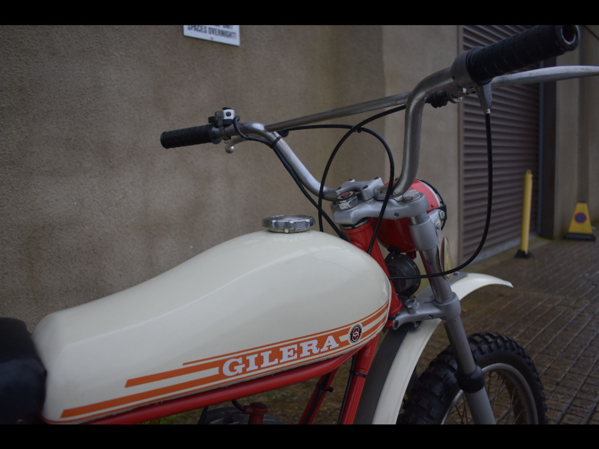 A 1971 Gilera 50 5V Trial, unregistered, frame number 010/5573, engine number 8999 OM. Good original - Image 7 of 17