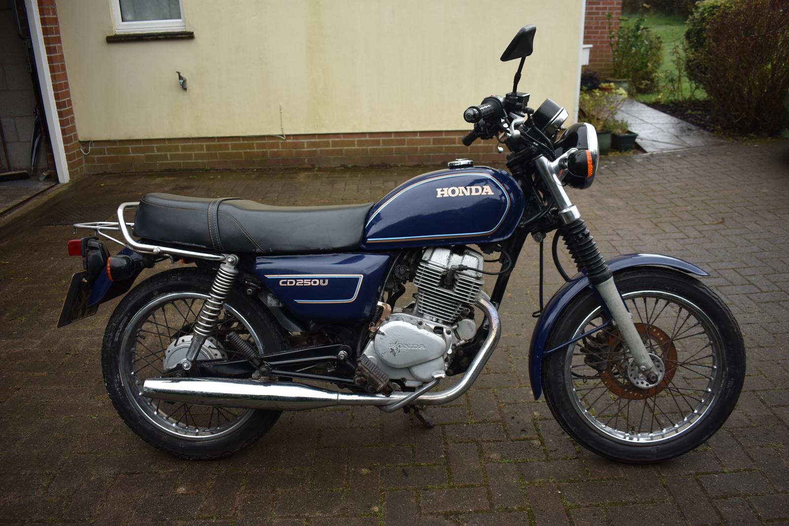 A 1990 Honda CD250URegistration number H950 UGOFrame number ...